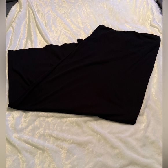 Black Strapless Dress - Picture 4 of 8